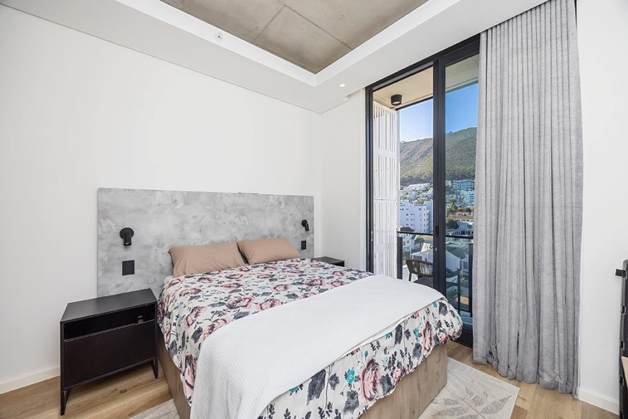 2 Bedroom Property for Sale in Sea Point Western Cape
